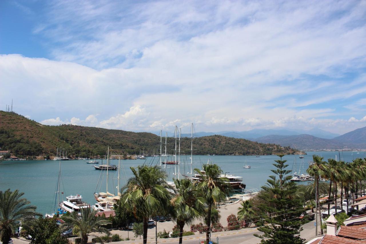 Panoramablick über die Bucht von Fethiye
